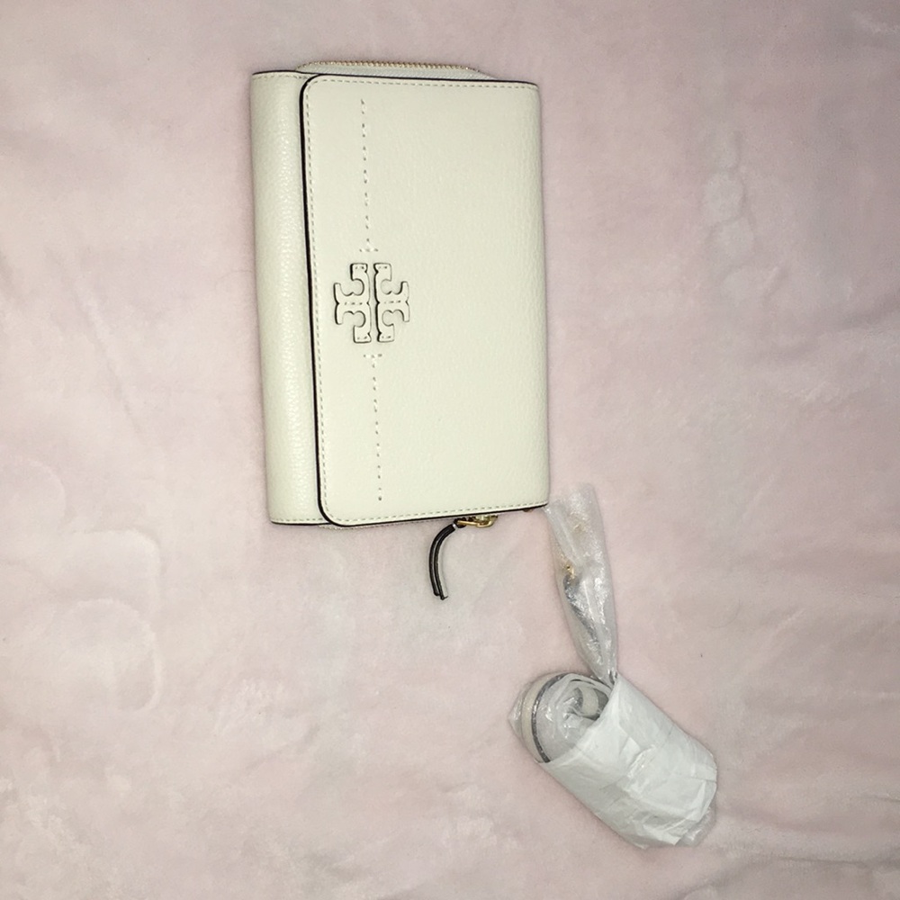 Tory Burch McGraw Flat wallet crossbody